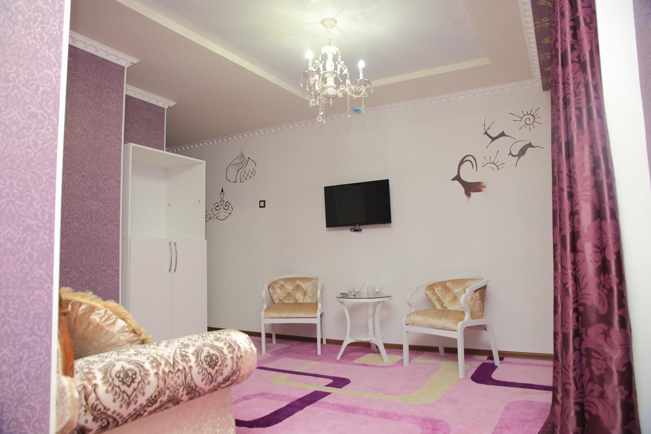 Aska Hotel Naryn Eksteriør billede