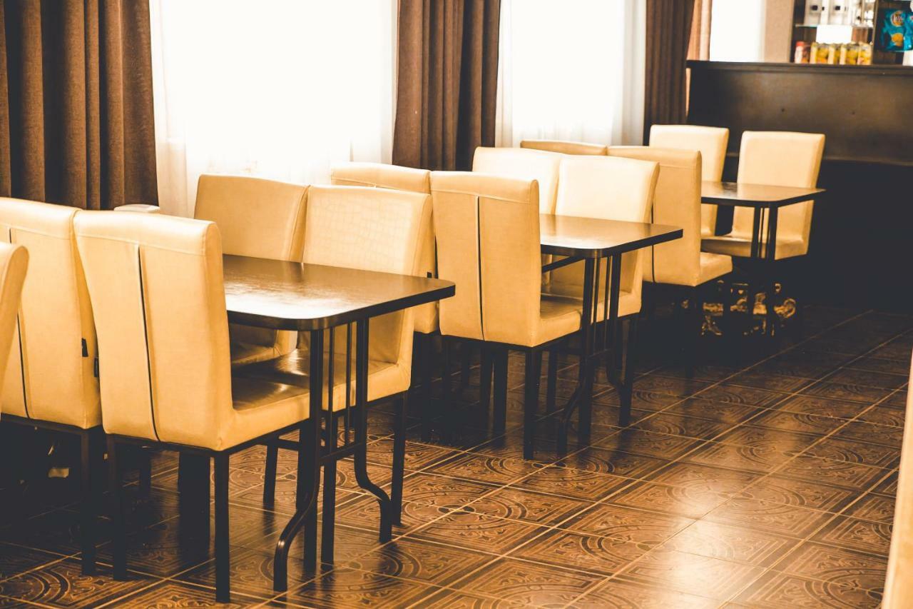Aska Hotel Naryn Eksteriør billede