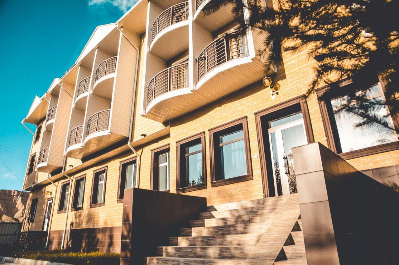 Aska Hotel Naryn Eksteriør billede